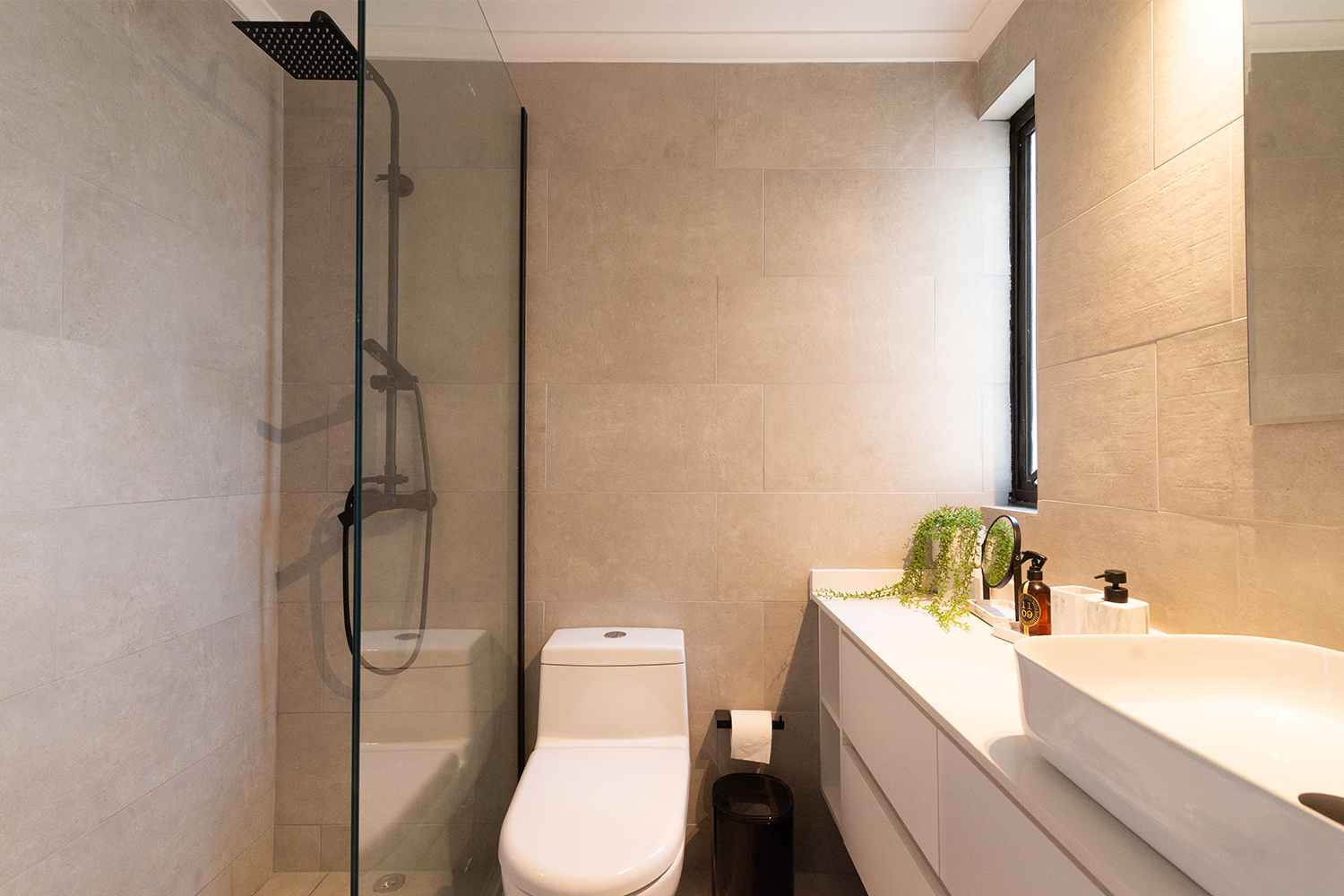 Manquehue Norte Baños-